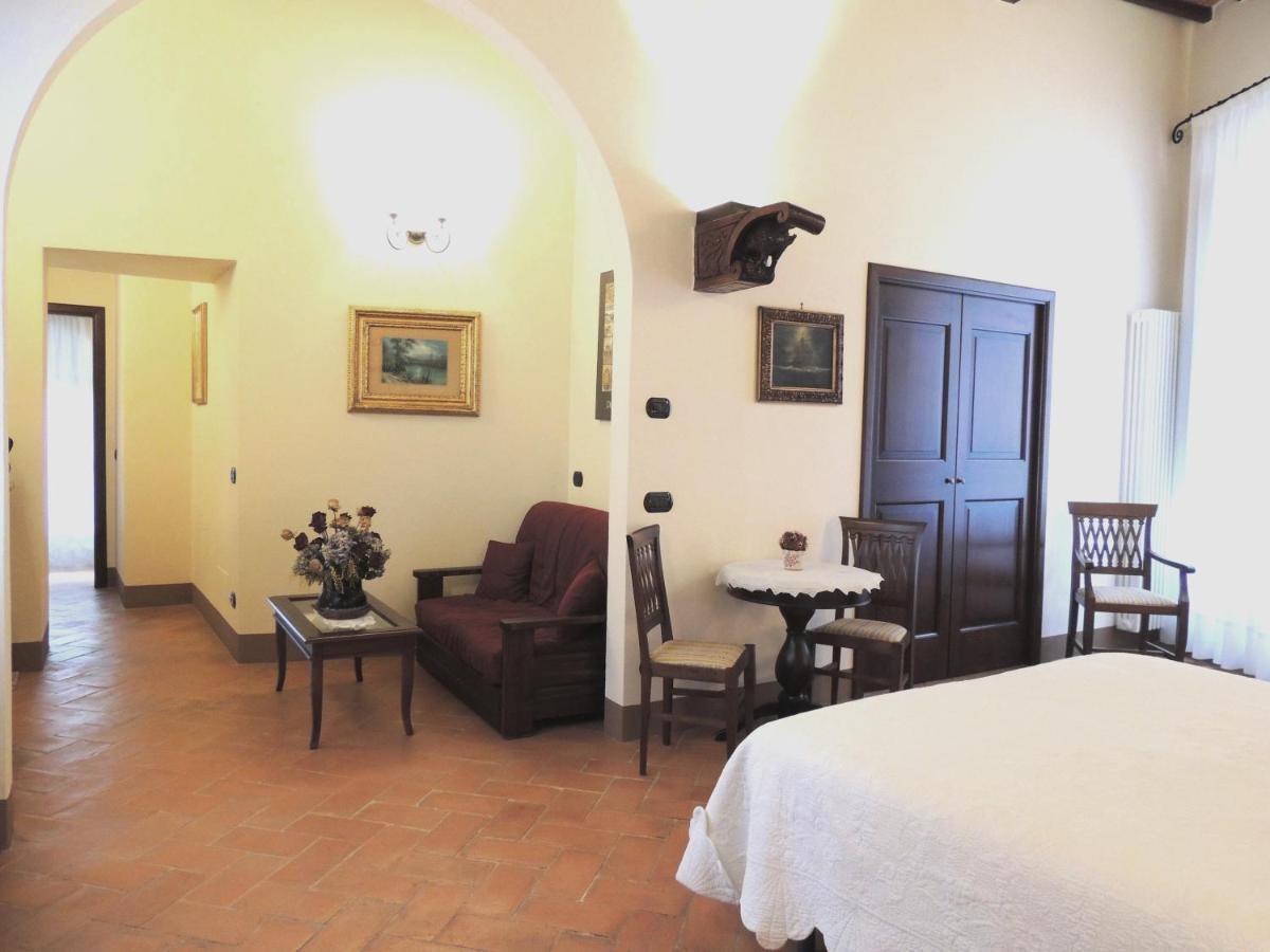 Meublé Il Riccio 3*